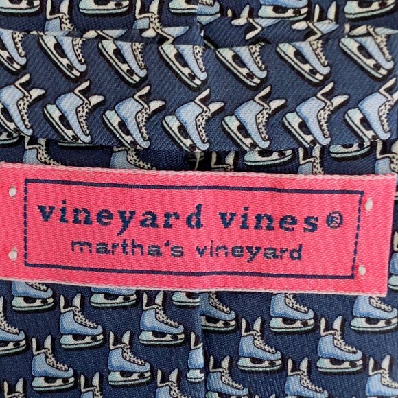 Vineyard Vines Ice Skates Silk Tie Navy Blue Handpicked By Shep & Ian 3.5" Width - Picture 2 of 6